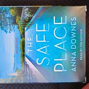 Audiobook the safe place by Anna Downes